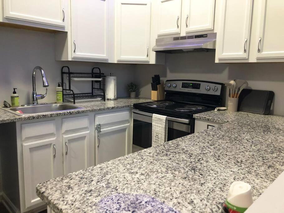 Downtown Cleveland -Modern First Floor Unit Apartment Exterior photo